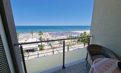 Appartamento posto di fronte al mare al centro di Roseto – Miramare – 36710